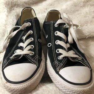 Converse boy/girl size 12 toddler